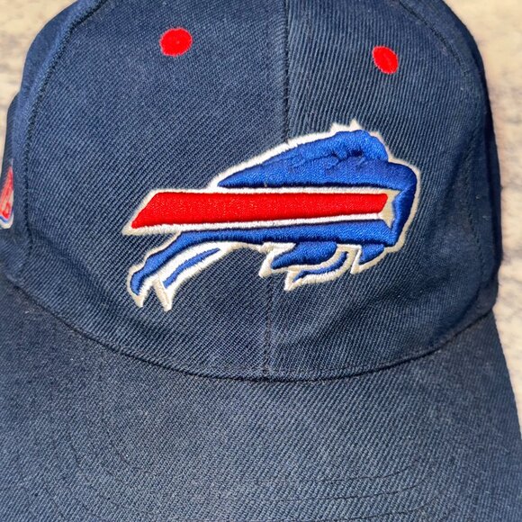 Retro Buffalo Bills Logo NFL Reebok Navy Fitted Hat – Curved Brim - Picture 3 of 8